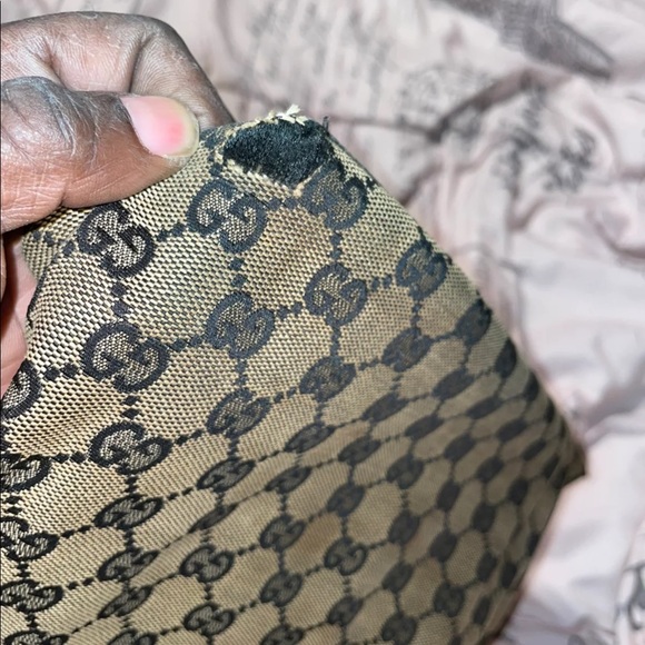 Authentic Gucci bag - Picture 4 of 16